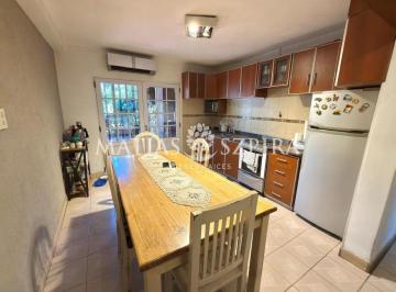 PH · 88m² · 4 Ambientes · 1 Cochera · Venta PH Tipo Casa 4 Ambientes Merlo