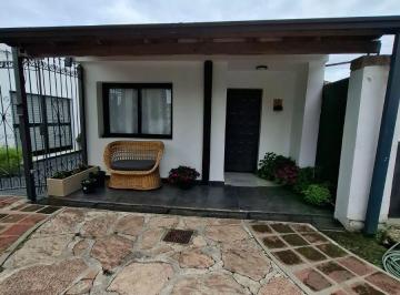 Casa de 3 ambientes, Villa Carlos Paz · Casa de Dos Dorm. en Alquiler Temporal en Villa Carlos Paz. Para 2 a 5/6 Personas.