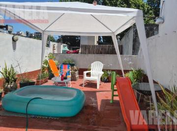 PH · 40m² · 2 Ambientes · PH 2 Amb. C/terraza en Venta en Melincue 2700 1°piso X Escal. V del Parque - U$s 115.000