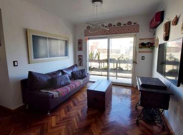 Departamento · 70m² · 4 Ambientes · Departamento 4 Amb Muy Luminoso con Balcón – San Cristobal