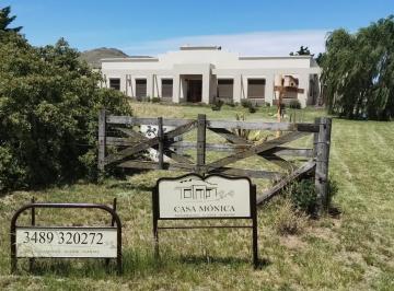 Quinta vacacional · 268m² · 5 Ambientes · 2 Cocheras · Venta/tornquist/casa/4 Hab/garage/piscina
