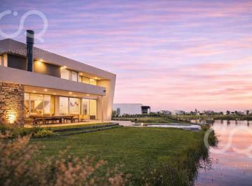 Casa · 320m² · 6 Ambientes · 7 Cocheras · Venta Casa en Muelles - Puertos del Lago