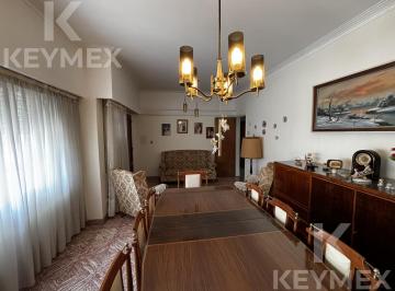 Casa · 150m² · 4 Ambientes · 1 Cochera · Casa 4 Ambientes con Parque en Venta Apta Banco | Azul