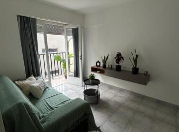 Departamento · 35m² · 2 Ambientes · Departamento Dos Ambientes Lateral Reciclado. La Perla