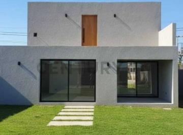 Casa · 132m² · 4 Ambientes · 1 Cochera · Casa a Estrenar en B° Lo Tengo - Argüello