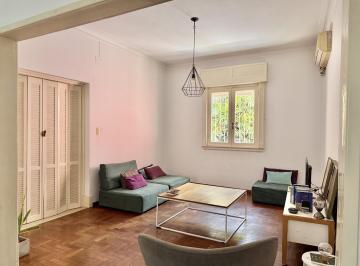Casa · 189m² · 5 Ambientes · 1 Cochera · Casa en Abasto