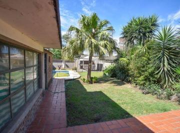 Casa · 146m² · 4 Ambientes · 2 Cocheras · Oportunidad Santo Tome Casa Apta Credito 2 Dorm