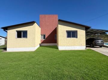 Casa · 63m² · 3 Ambientes · 1 Cochera · Casa en Venta 2 Dorm., Villa Santa Cruz del Lago, a 10 Min de Villa Carlos Paz.