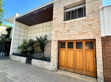 Casa de 5 ambientes, Ciudad de Mendoza · Casa en Alquiler en Sexta Sección