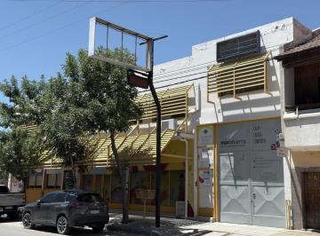 Casa · 555m² · 4 Ambientes · 1 Cochera · Casa en Villa Regina