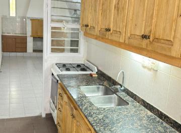 Casa · 75m² · 3 Ambientes · 1 Cochera · Casa en Villa Regina