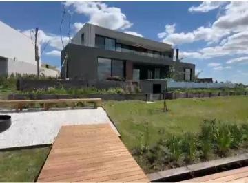 Casa · 700m² · 7 Ambientes · 2 Cocheras · Casa Alquiler Anual Marinas Puertos del Lago Escobar 5 Dorm.
