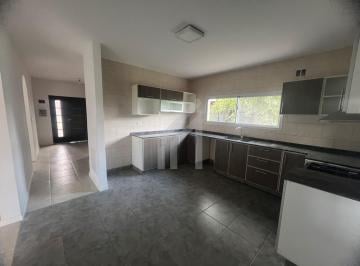 Casa · 250m² · 6 Ambientes · 2 Cocheras · Casa en Venta en El Cantón, Escobar, G. B. a. Zona Norte