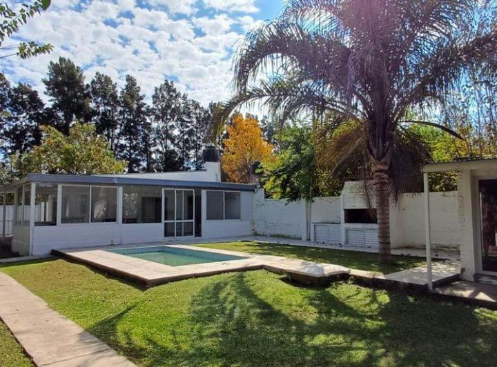 Casa en Villa Amelia