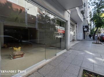 Local comercial de 1 ambiente, Recoleta · Local a La Calle de 64 m² con Persiana Eléctrica