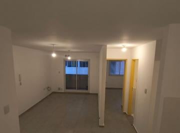 Departamento de 3 ambientes, Córdoba · Departamento en Alquiler en Nueva Córdoba – 1 Dormitorio + Estudio | Balcón | Ambrosio Olmos