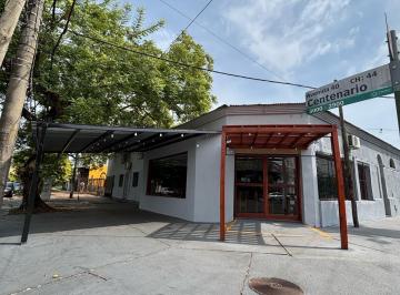Local comercial · 120m² · 2 Ambientes · Local en Alquiler en Esquina de Centenario y Lavalle con Posibilidad de Refaccion Segun El Rubro