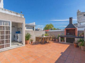 PH · 84m² · 3 Ambientes · PH. Frente. Balcón y Terraza Propia. Sin Expensas