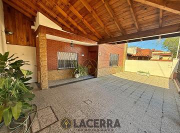 Casa · 100m² · 3 Ambientes · 1 Cochera · Venta Casa 3 Amb en Jose León Suarez Apto Credito
