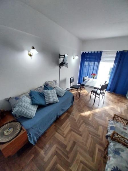 Departamento de 2 ambientes con vista abierta al mar – Excelente ubicación