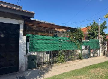 Casa · 170m² · 5 Ambientes · 1 Cochera · Casa en El Talar