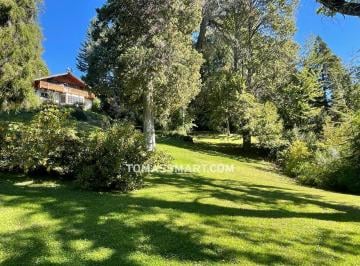 Casa · 350m² · 7 Ambientes · 1 Cochera · Casa con Costa de Lago - Bariloche