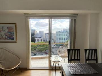 Departamento · 44m² · 2 Ambientes · 1 Cochera · Excelente 2 Ambientes con Vista a 9 de Julio - Cochera - 44 m².