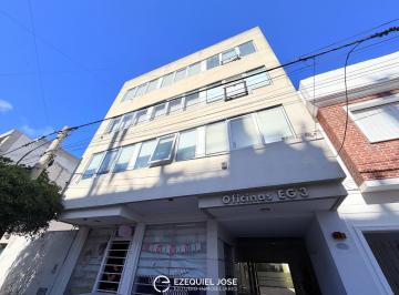 Oficina comercial · 57m² · 4 Ambientes · 1 Cochera · Venta | Oficina de Categoría en Chauvin | 3 Despachos y Cochera