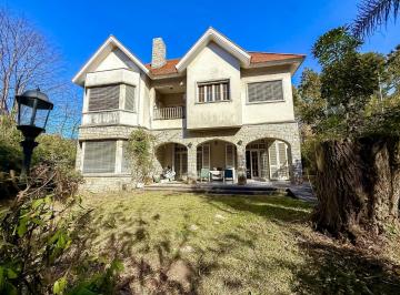 Casa · 485m² · 6 Ambientes · 1 Cochera · Venta Casa 6 Ambientes - Pileta - Vicente López