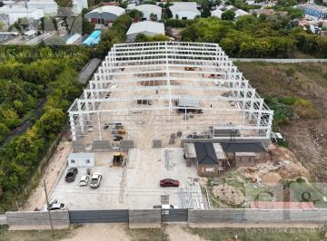 Bodega-Galpón · 4500m² · Galpón Industrial / Logistico con Oficinas