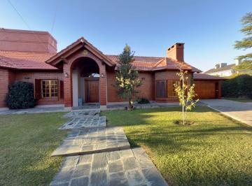 Casa de 6 ambientes, San Luis · Increíble Casa a La Venta de 4 Dorm..