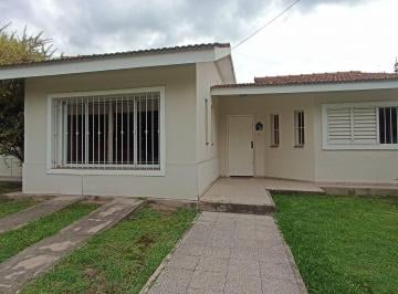 Casa de 8 ambientes, Cosquín · Alquiler Casa Amoblada 3 Dorm. con Pileta