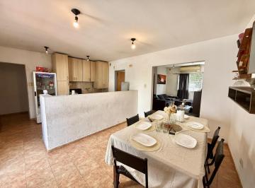Casa · 150m² · 3 Dormitorios · 2 Cocheras · Casa 3 Dorm. B° Silvano Funes