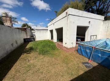 Casa · 192m² · 9 Ambientes · 3 Cocheras · Casa con Sum en Silvano Funes