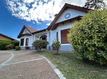 Casa de 4 ambientes, Bahía Blanca · Casa en Alquiler - Barrio Patagonia