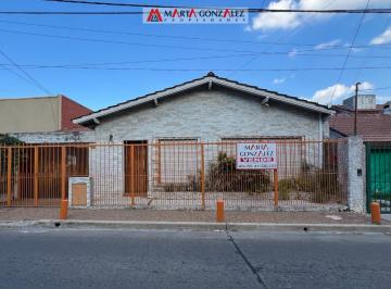 Casa · 200m² · 4 Ambientes · 2 Cocheras · Casa 4 Ambientes en Venta Villa Sarmiento