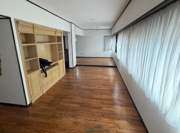 Departamento · 142m² · 4 Ambientes · 1 Cochera · Piso 4 Ambientes con Cochera Subterranea y Baulera en Venta - Quilmes