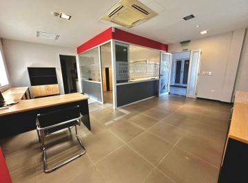 Oficina comercial · 43m² · 4 Ambientes · 2 Cocheras · Oficina Amoblada en Alquiler - Zona Aeropuerto
