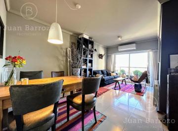 Departamento · 68m² · 3 Ambientes · 1 Cochera · Venta Departamento de 3 Ambientes con Cochera. Banfield Este