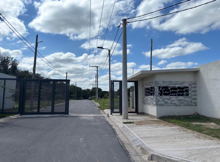 Terreno · 300m²