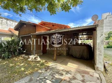 Casa · 126m² · 4 Ambientes · 1 Cochera · Casa 4 Ambientes. | Ayacucho 335