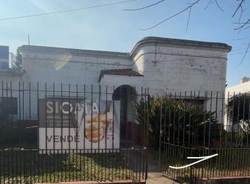 Casa de 5 ambientes, La Plata · Hermoso Lote de 20 X 40 Casa a Reciclar