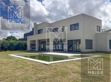 Casa · 261m² · 8 Ambientes · 4 Cocheras · Barrio San Matías Área 5 Lote Perimetral a Estrenar
