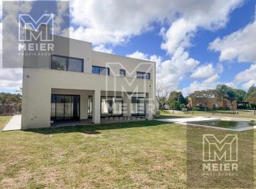 Casa · 261m² · 8 Ambientes · 4 Cocheras · Barrio San Matías Área 5 Lote Perimetral a Estrenar Excelente Calidad
