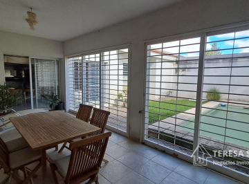Casa de 1 ambiente, Córdoba · Urca - Oportunidad - Sobre Lamarca - Nueva, Moderna. con Diseño - Impecable