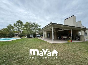 Casa · 130m² · 3 Ambientes · 2 Cocheras · Casa en Venta - Cardal I