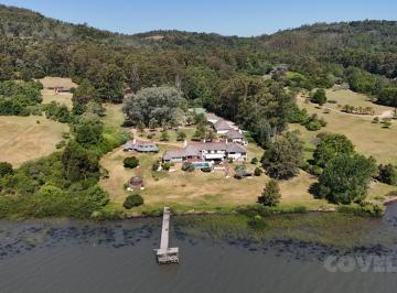 Campo · 50000m² · 5 Ambientes · 2 Cocheras · Chacra en Otras