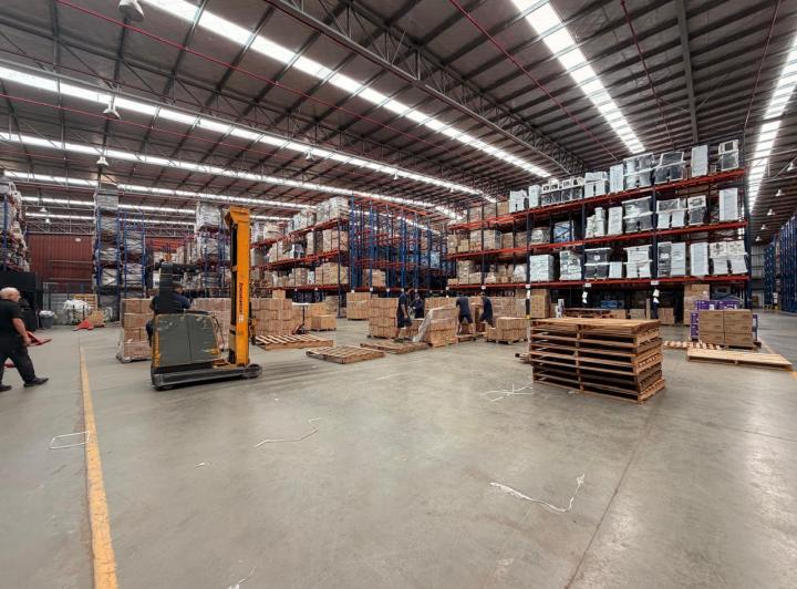 Depósito · 4960m²