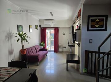 PH · 63m² · 3 Ambientes · 2 Cocheras · Duplex en Venta Los Hornos 2 Dorm., Apto Banco
