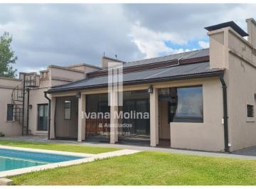 Casa de 6 ambientes, La Matanza · Casa Quinta en Alquiler Destino Vivienda Permanente - 20 de Junio